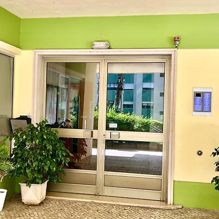 아파트 Novo! Retiro Dos Poetas, Cozy And Spacious 오이라스